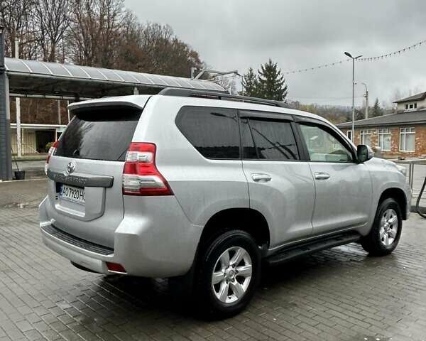 Серый Тойота Ленд Крузер Прадо, объемом двигателя 2.98 л и пробегом 242 тыс. км за 27300 $, фото 4 на Automoto.ua