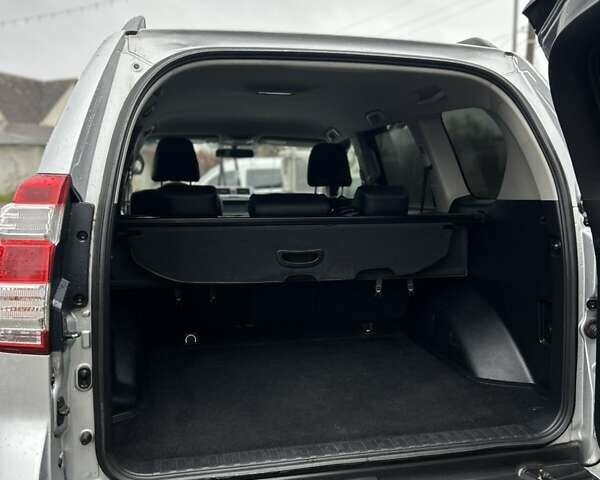 Серый Тойота Ленд Крузер Прадо, объемом двигателя 2.98 л и пробегом 242 тыс. км за 27300 $, фото 19 на Automoto.ua