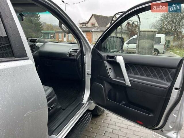 Серый Тойота Ленд Крузер Прадо, объемом двигателя 2.98 л и пробегом 242 тыс. км за 27300 $, фото 18 на Automoto.ua