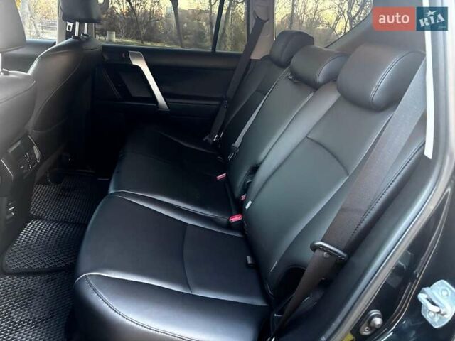 Серый Тойота Ленд Крузер Прадо, объемом двигателя 2.69 л и пробегом 174 тыс. км за 27500 $, фото 15 на Automoto.ua