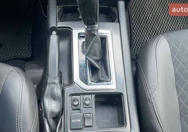 Сірий Тойота Ленд Крузер Прадо, об'ємом двигуна 2.69 л та пробігом 181 тис. км за 23490 $, фото 21 на Automoto.ua