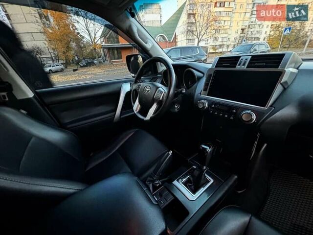 Серый Тойота Ленд Крузер Прадо, объемом двигателя 2.69 л и пробегом 174 тыс. км за 27500 $, фото 14 на Automoto.ua