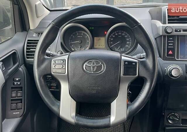 Сірий Тойота Ленд Крузер Прадо, об'ємом двигуна 2.69 л та пробігом 181 тис. км за 23990 $, фото 16 на Automoto.ua