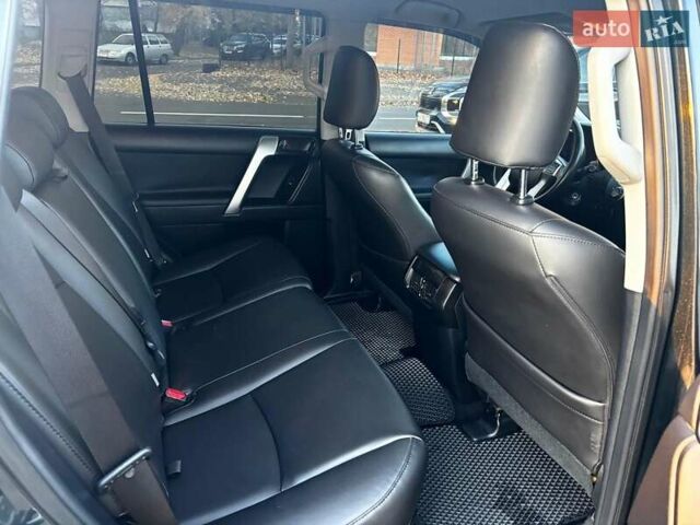 Серый Тойота Ленд Крузер Прадо, объемом двигателя 2.69 л и пробегом 174 тыс. км за 27500 $, фото 12 на Automoto.ua