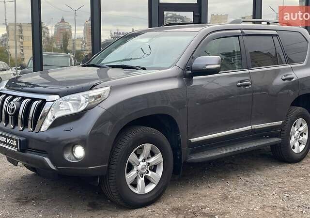 Сірий Тойота Ленд Крузер Прадо, об'ємом двигуна 2.69 л та пробігом 181 тис. км за 23490 $, фото 2 на Automoto.ua