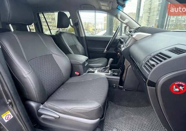 Сірий Тойота Ленд Крузер Прадо, об'ємом двигуна 2.69 л та пробігом 181 тис. км за 23990 $, фото 11 на Automoto.ua