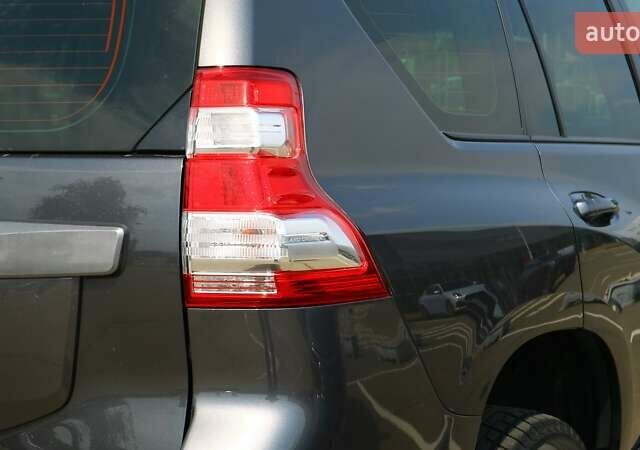 Серый Тойота Ленд Крузер Прадо, объемом двигателя 2.7 л и пробегом 249 тыс. км за 24382 $, фото 23 на Automoto.ua