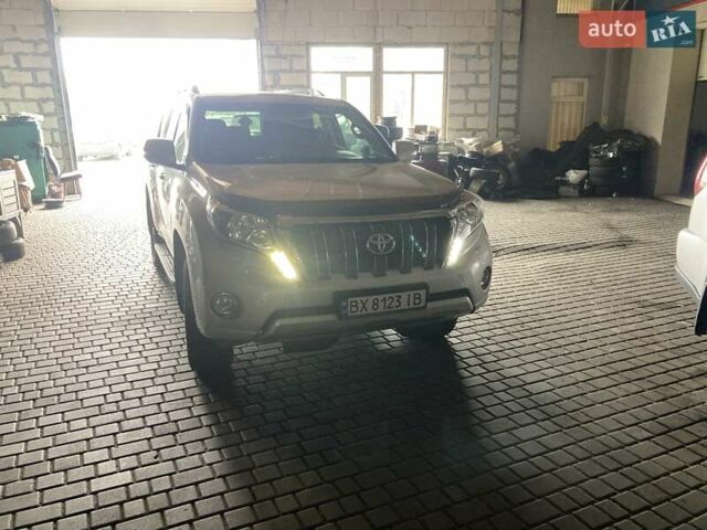 Тойота Ленд Крузер Прадо 2016 в Хмельницком на Automoto.ua Серый Тойота Ленд Крузер Прадо, объемом двигателя 2.69 л и пробегом 230 тыс. км за 27000 $, фото 7 на Automoto.ua