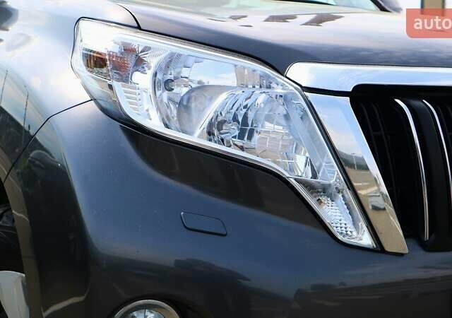 Серый Тойота Ленд Крузер Прадо, объемом двигателя 2.7 л и пробегом 249 тыс. км за 24382 $, фото 24 на Automoto.ua