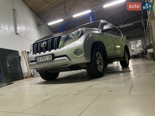 Тойота Ленд Крузер Прадо 2016 в Хмельницком на Automoto.ua Серый Тойота Ленд Крузер Прадо, объемом двигателя 2.69 л и пробегом 230 тыс. км за 27000 $, фото 10 на Automoto.ua