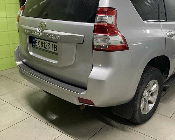 Тойота Ленд Крузер Прадо 2016 в Хмельницком на Automoto.ua Серый Тойота Ленд Крузер Прадо, объемом двигателя 2.69 л и пробегом 230 тыс. км за 27000 $, фото 18 на Automoto.ua