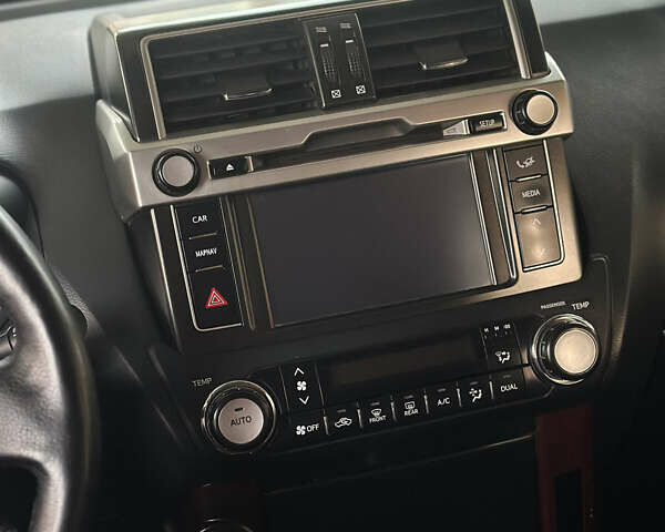 Сірий Тойота Ленд Крузер Прадо, об'ємом двигуна 2.76 л та пробігом 300 тис. км за 33000 $, фото 9 на Automoto.ua