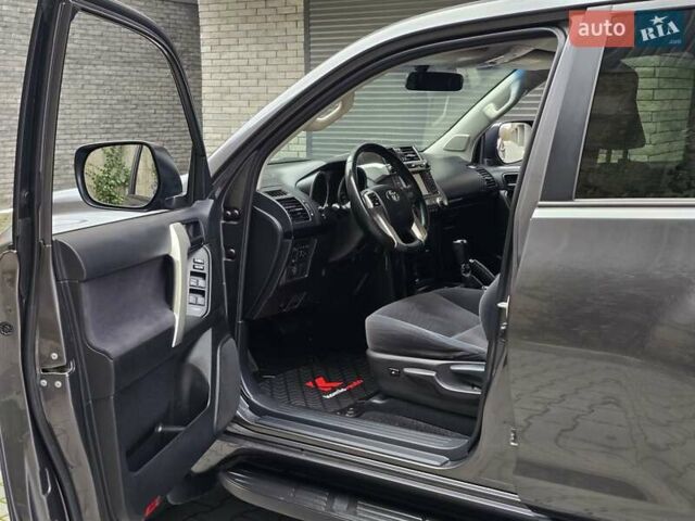 Сірий Тойота Ленд Крузер Прадо, об'ємом двигуна 2.7 л та пробігом 149 тис. км за 25499 $, фото 21 на Automoto.ua