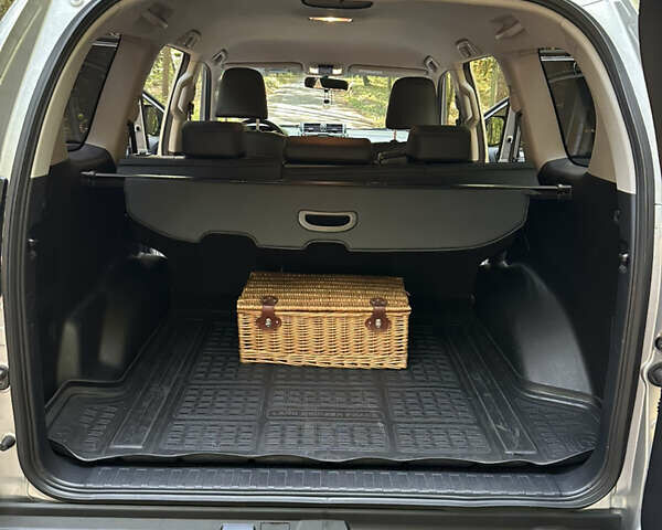 Сірий Тойота Ленд Крузер Прадо, об'ємом двигуна 2.76 л та пробігом 120 тис. км за 38100 $, фото 12 на Automoto.ua