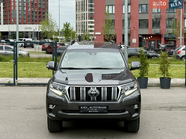 Серый Тойота Ленд Крузер Прадо, объемом двигателя 2.76 л и пробегом 125 тыс. км за 39950 $, фото 6 на Automoto.ua