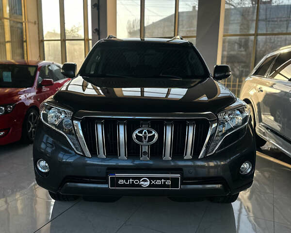 Сірий Тойота Ленд Крузер Прадо, об'ємом двигуна 2.76 л та пробігом 300 тис. км за 33000 $, фото 1 на Automoto.ua