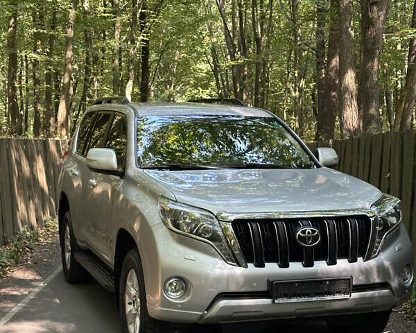 Сірий Тойота Ленд Крузер Прадо, об'ємом двигуна 2.76 л та пробігом 120 тис. км за 38100 $, фото 31 на Automoto.ua