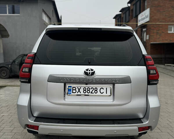 Серый Тойота Ленд Крузер Прадо, объемом двигателя 2.76 л и пробегом 242 тыс. км за 34000 $, фото 5 на Automoto.ua