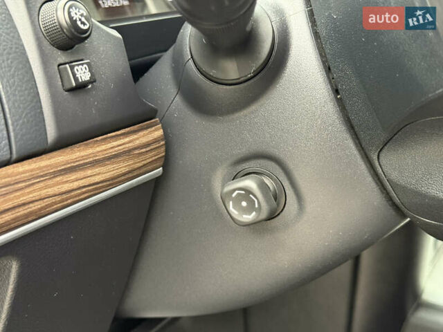 Серый Тойота Ленд Крузер Прадо, объемом двигателя 2.76 л и пробегом 125 тыс. км за 39950 $, фото 21 на Automoto.ua