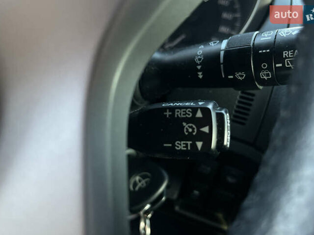 Серый Тойота Ленд Крузер Прадо, объемом двигателя 2.69 л и пробегом 134 тыс. км за 29300 $, фото 17 на Automoto.ua