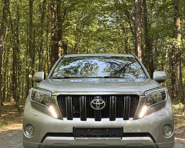 Сірий Тойота Ленд Крузер Прадо, об'ємом двигуна 2.76 л та пробігом 120 тис. км за 38100 $, фото 2 на Automoto.ua