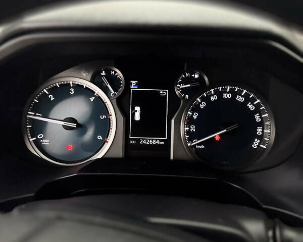 Серый Тойота Ленд Крузер Прадо, объемом двигателя 2.76 л и пробегом 242 тыс. км за 34000 $, фото 20 на Automoto.ua