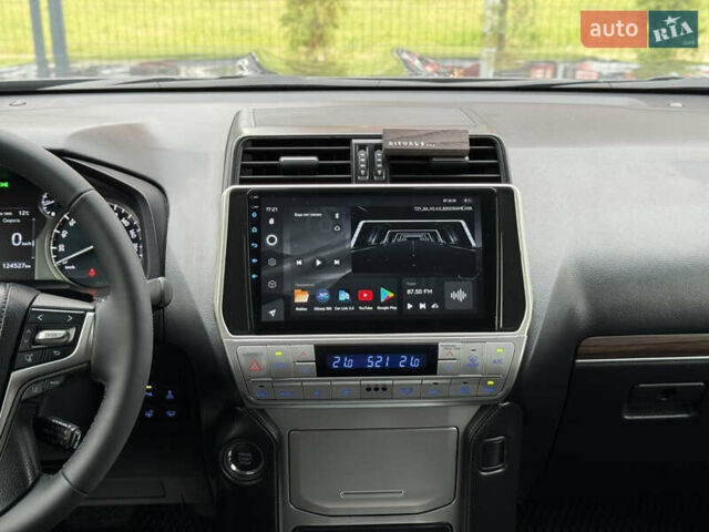 Серый Тойота Ленд Крузер Прадо, объемом двигателя 2.76 л и пробегом 125 тыс. км за 39950 $, фото 41 на Automoto.ua