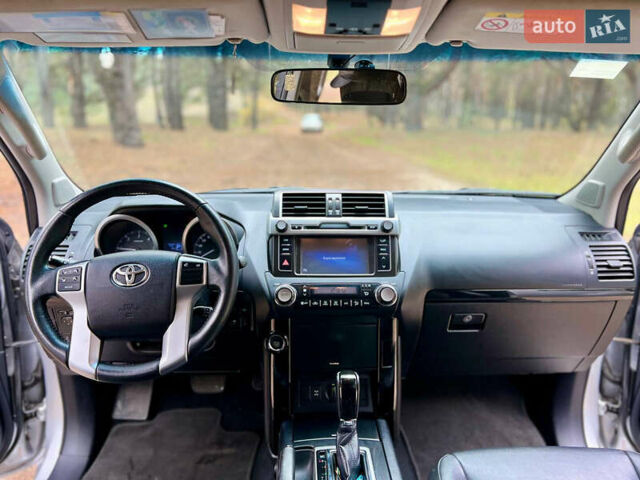 Сірий Тойота Ленд Крузер Прадо, об'ємом двигуна 2.76 л та пробігом 72 тис. км за 42000 $, фото 7 на Automoto.ua