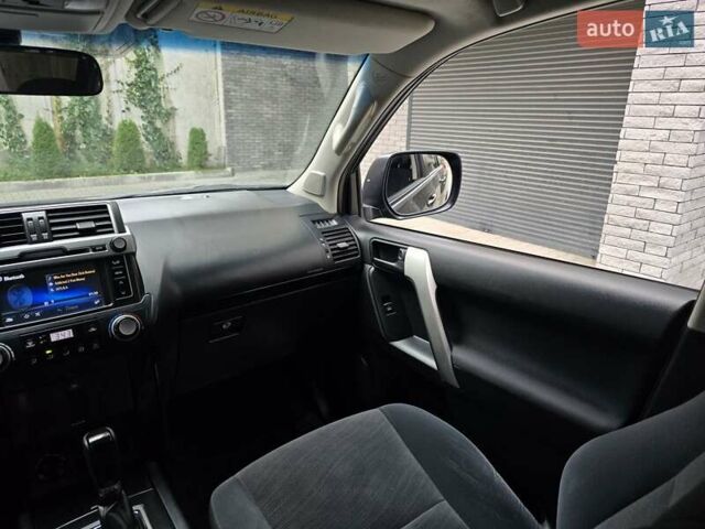 Сірий Тойота Ленд Крузер Прадо, об'ємом двигуна 2.7 л та пробігом 149 тис. км за 25499 $, фото 33 на Automoto.ua