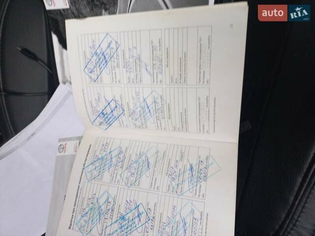 Серый Тойота Ленд Крузер Прадо, объемом двигателя 2.7 л и пробегом 180 тыс. км за 26000 $, фото 4 на Automoto.ua