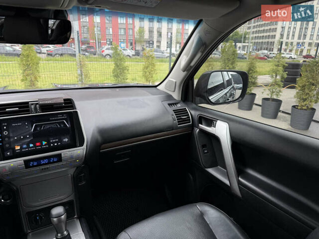 Серый Тойота Ленд Крузер Прадо, объемом двигателя 2.76 л и пробегом 125 тыс. км за 39950 $, фото 38 на Automoto.ua