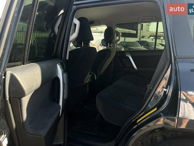 Серый Тойота Ленд Крузер Прадо, объемом двигателя 2.69 л и пробегом 134 тыс. км за 29300 $, фото 25 на Automoto.ua