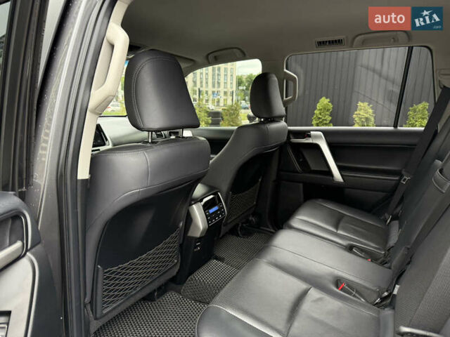 Серый Тойота Ленд Крузер Прадо, объемом двигателя 2.76 л и пробегом 125 тыс. км за 39950 $, фото 23 на Automoto.ua