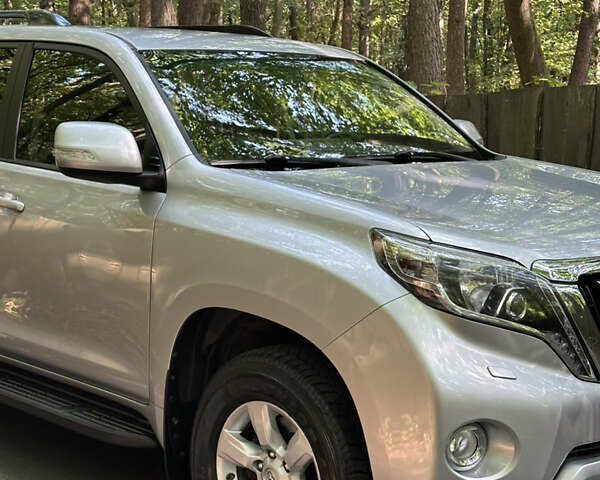 Сірий Тойота Ленд Крузер Прадо, об'ємом двигуна 2.76 л та пробігом 120 тис. км за 38100 $, фото 28 на Automoto.ua