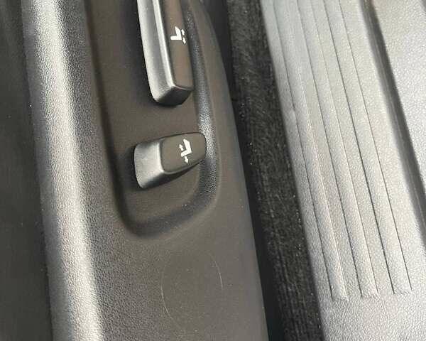 Серый Тойота Ленд Крузер Прадо, объемом двигателя 2.76 л и пробегом 145 тыс. км за 36500 $, фото 22 на Automoto.ua