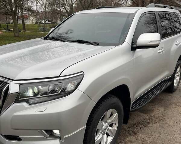 Серый Тойота Ленд Крузер Прадо, объемом двигателя 2.76 л и пробегом 145 тыс. км за 36500 $, фото 10 на Automoto.ua