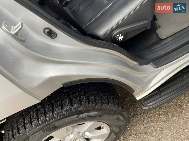 Серый Тойота Ленд Крузер Прадо, объемом двигателя 2.76 л и пробегом 145 тыс. км за 36500 $, фото 28 на Automoto.ua