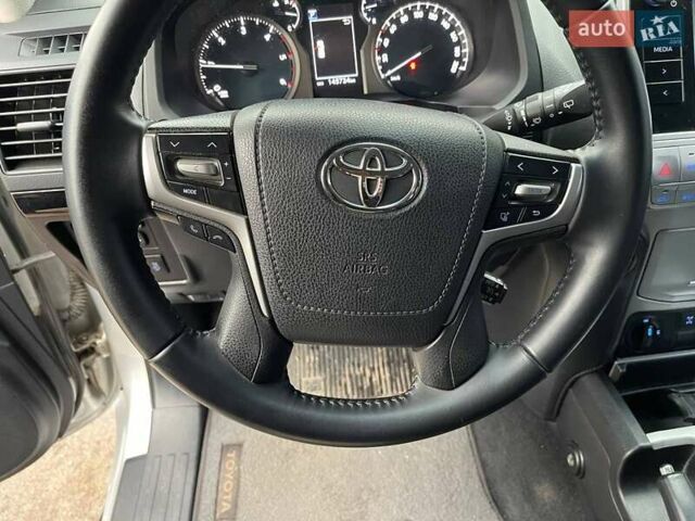 Серый Тойота Ленд Крузер Прадо, объемом двигателя 2.76 л и пробегом 145 тыс. км за 36500 $, фото 35 на Automoto.ua