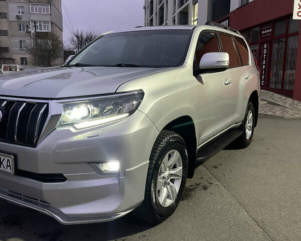 Серый Тойота Ленд Крузер Прадо, объемом двигателя 2.8 л и пробегом 144 тыс. км за 37000 $, фото 25 на Automoto.ua