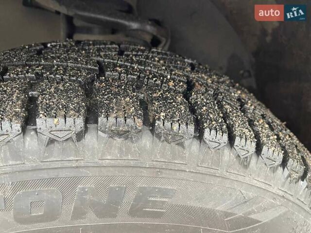 Серый Тойота Ленд Крузер Прадо, объемом двигателя 2.76 л и пробегом 145 тыс. км за 36500 $, фото 44 на Automoto.ua