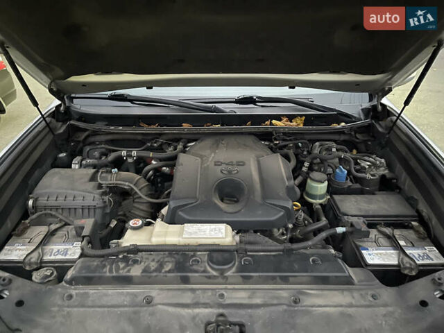 Серый Тойота Ленд Крузер Прадо, объемом двигателя 2.8 л и пробегом 144 тыс. км за 37000 $, фото 43 на Automoto.ua