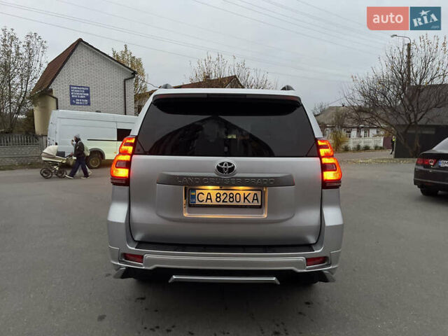 Серый Тойота Ленд Крузер Прадо, объемом двигателя 2.8 л и пробегом 144 тыс. км за 37000 $, фото 11 на Automoto.ua