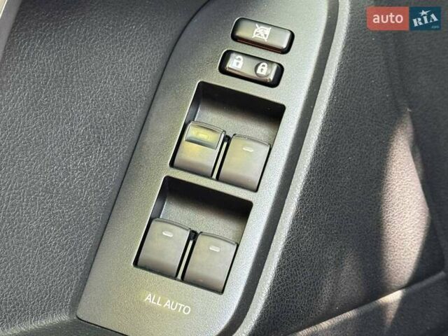 Сірий Тойота Ленд Крузер Прадо, об'ємом двигуна 4 л та пробігом 129 тис. км за 39980 $, фото 41 на Automoto.ua