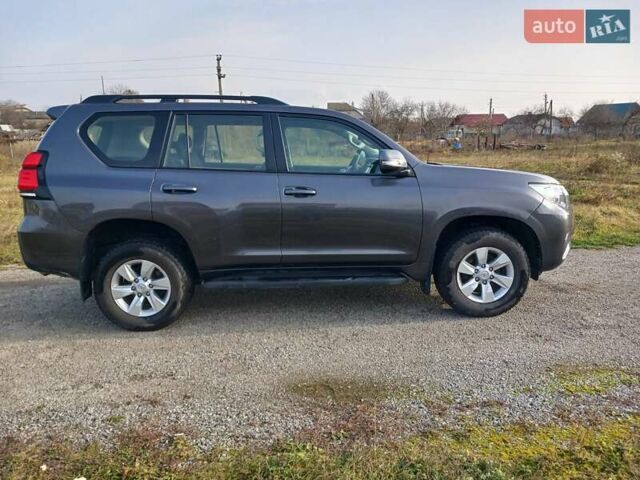 Сірий Тойота Ленд Крузер Прадо, об'ємом двигуна 2.75 л та пробігом 168 тис. км за 34500 $, фото 2 на Automoto.ua