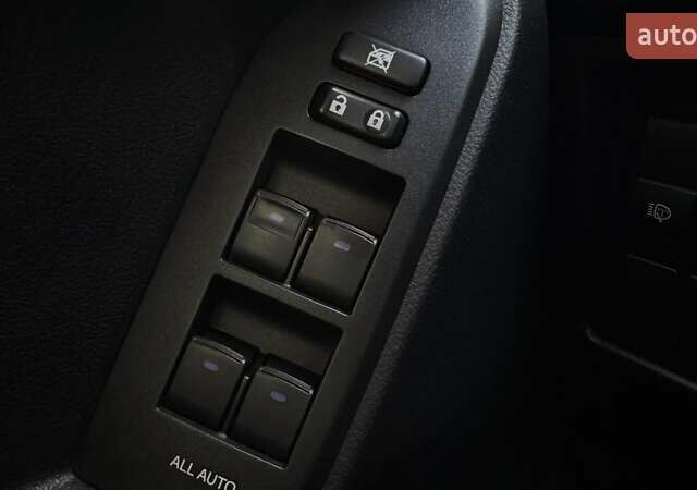 Сірий Тойота Ленд Крузер Прадо, об'ємом двигуна 3.96 л та пробігом 142 тис. км за 34913 $, фото 15 на Automoto.ua