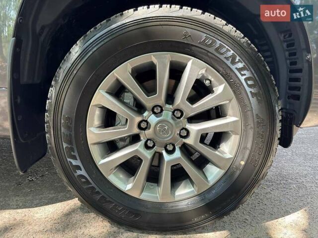 Сірий Тойота Ленд Крузер Прадо, об'ємом двигуна 4 л та пробігом 129 тис. км за 39980 $, фото 29 на Automoto.ua