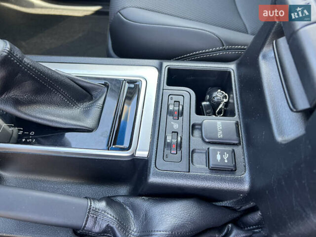 Сірий Тойота Ленд Крузер Прадо, об'ємом двигуна 4 л та пробігом 118 тис. км за 37500 $, фото 30 на Automoto.ua