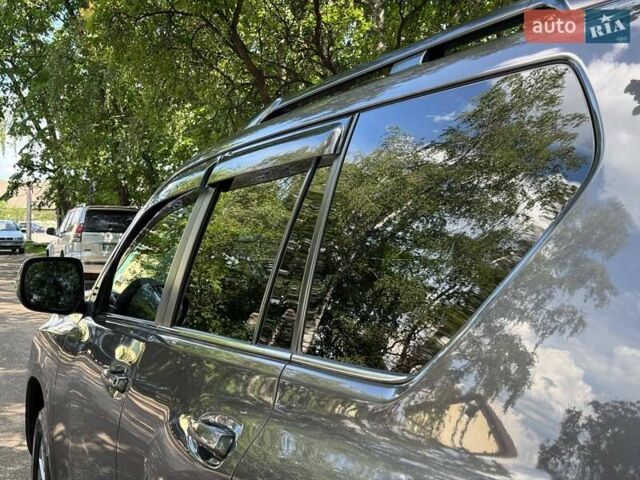 Сірий Тойота Ленд Крузер Прадо, об'ємом двигуна 4 л та пробігом 129 тис. км за 39980 $, фото 24 на Automoto.ua