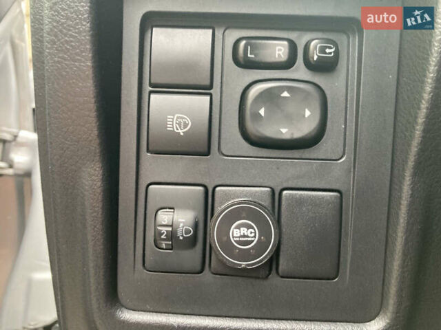 Серый Тойота Ленд Крузер Прадо, объемом двигателя 3.96 л и пробегом 110 тыс. км за 35900 $, фото 8 на Automoto.ua