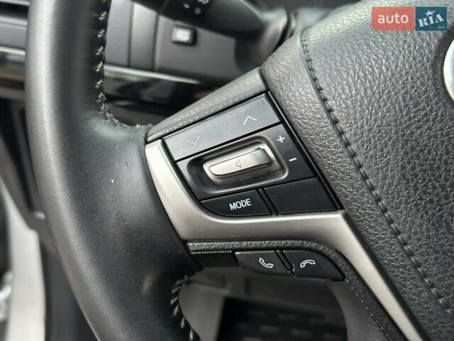 Серый Тойота Ленд Крузер Прадо, объемом двигателя 3.96 л и пробегом 123 тыс. км за 35200 $, фото 29 на Automoto.ua